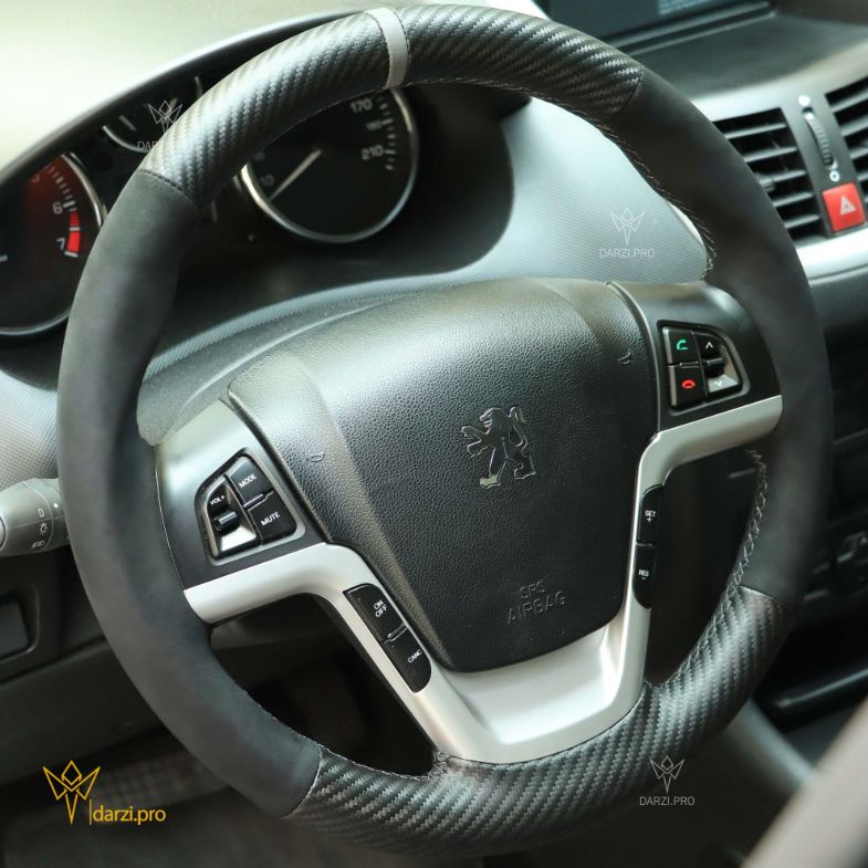 ترکیب تمام جیر میکروفایبر + نوار و دوخت قرمز