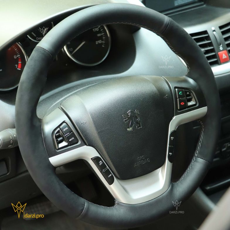 ترکیب تمام جیر میکروفایبر + نوار و دوخت قرمز