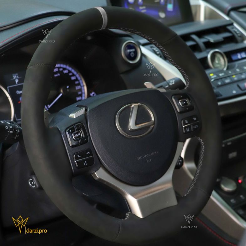 ترکیب جیر میکروفایبر + چرم پانچ + نوار و دوخت قرمز